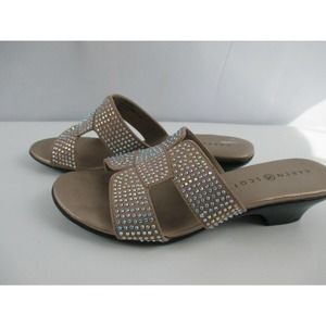 Karen Scott 6.5 Slip On Sandal Rhinestones Beige Tan Heel